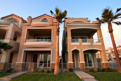 townhouses palm trees